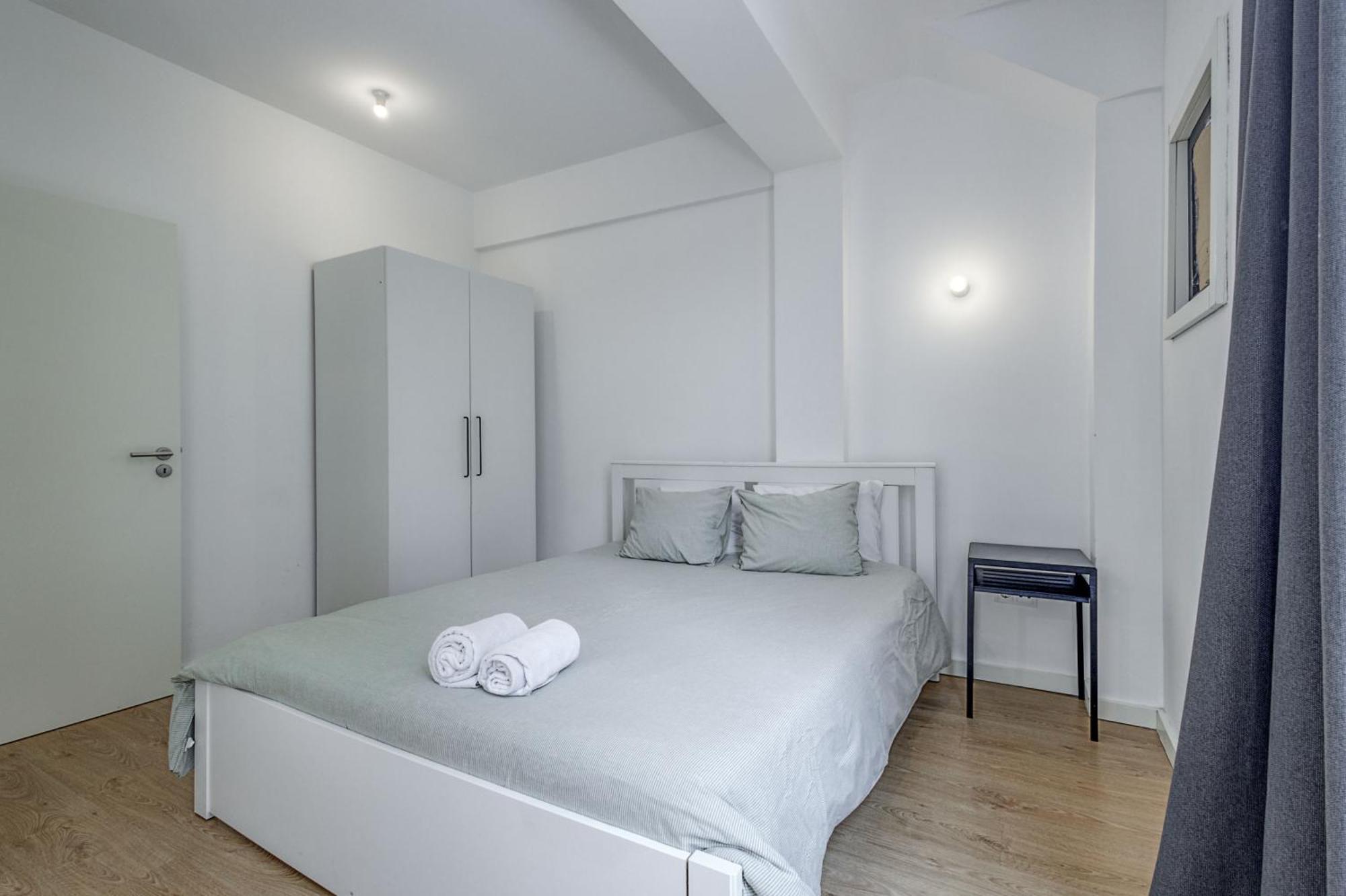 Travel And Live Apartments Порту Номер фото