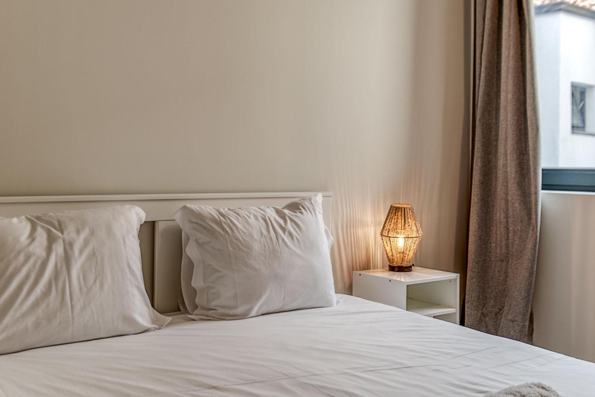 Travel And Live Apartments Порту Номер фото