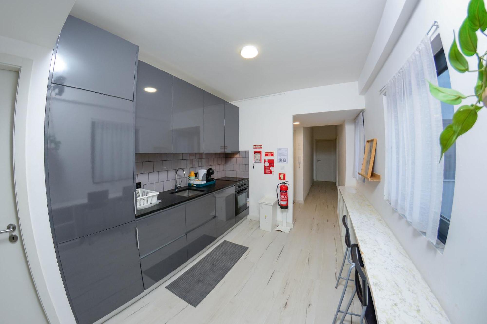 Travel And Live Apartments Порту Экстерьер фото